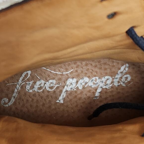 Free People Blue Gansvoort Embroidered Suede Hi Top Moccasin Sneaker Women’s 6 - Picture 3 of 15